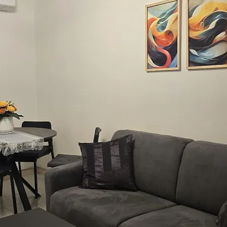 Casa Maya * Savona